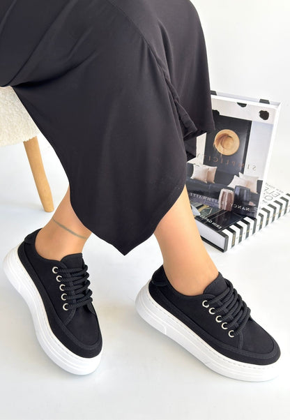 Carin Siyah Keten Bağcıklı Spor Ayakkabı