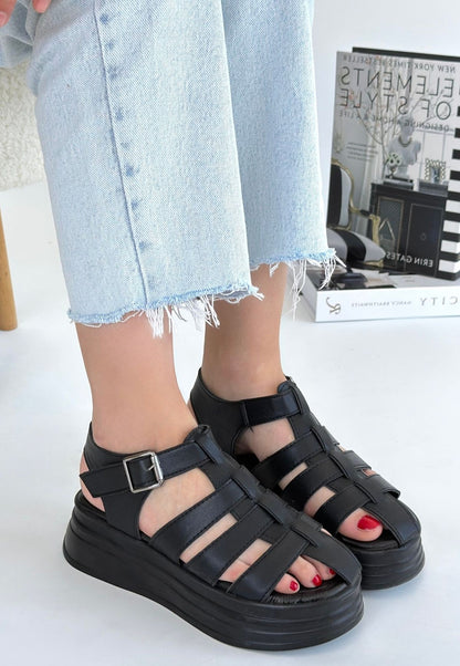 Toten Siyah Cilt Kemerli Sandalet