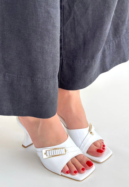 Sief Beyaz Rugan Topuklu Terlik