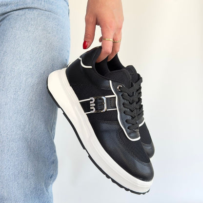 Tanwe Siyah Cilt Bağcıklı Spor Ayakkabı