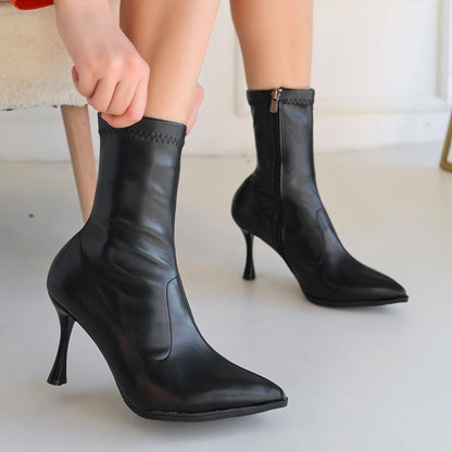 Moert Siyah Cilt Streç Topuklu Bot