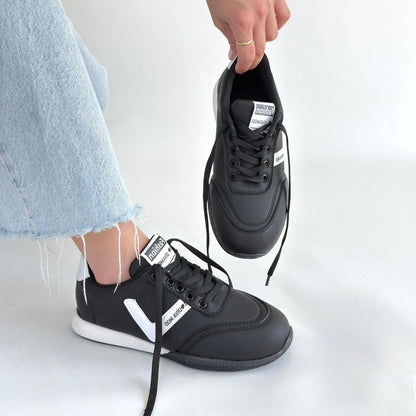 Jowen Siyah Cilt Beyaz Detaylı Bağcıklı Spor Ayakkabı