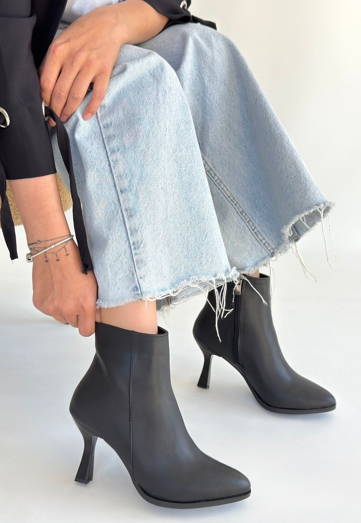 Mişha Siyah Cilt Topuklu Bot