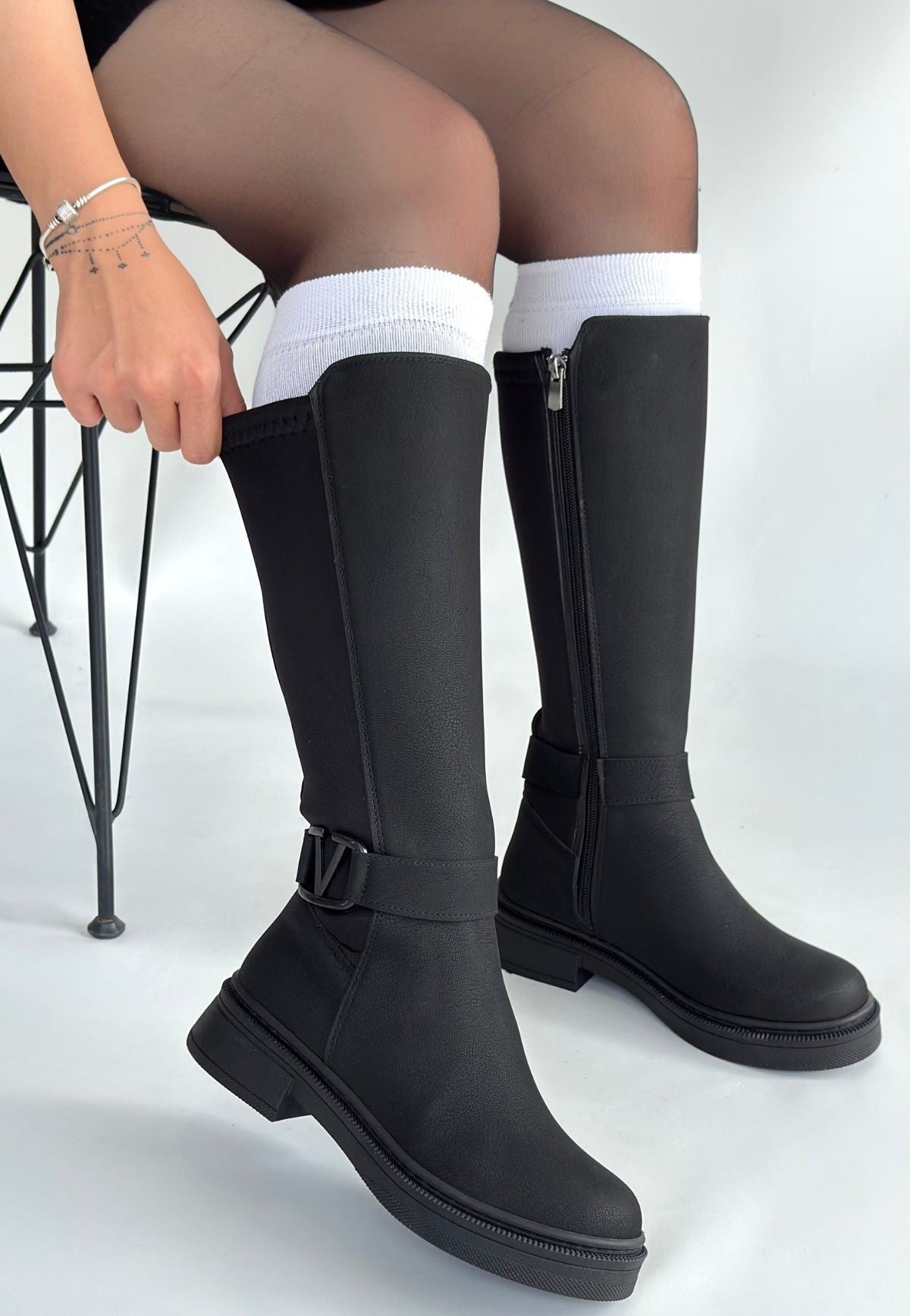 Diona Siyah Nubuk Çizme