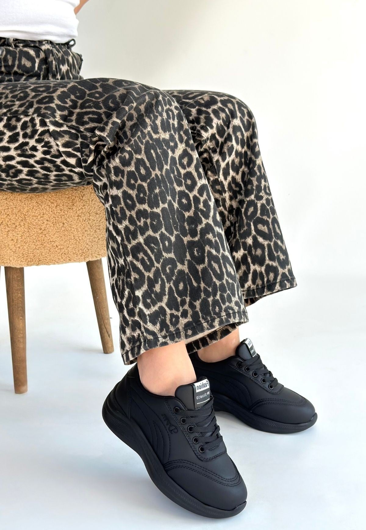 Yejja Siyah Cilt Bağcıklı Spor Ayakkabı